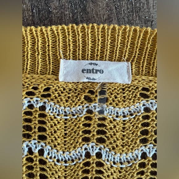 Entro Summer Sweater - Size Large - $24 - Picture 3 of 10